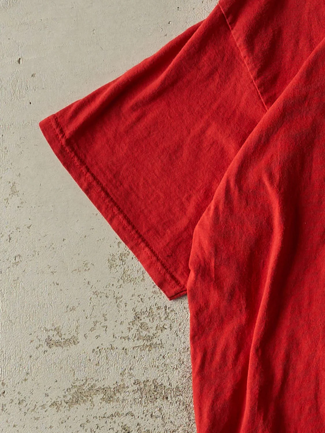Vintage Y2K Red Budweiser "Great Times Are Waiting" Tee (L/XL) - Image 3