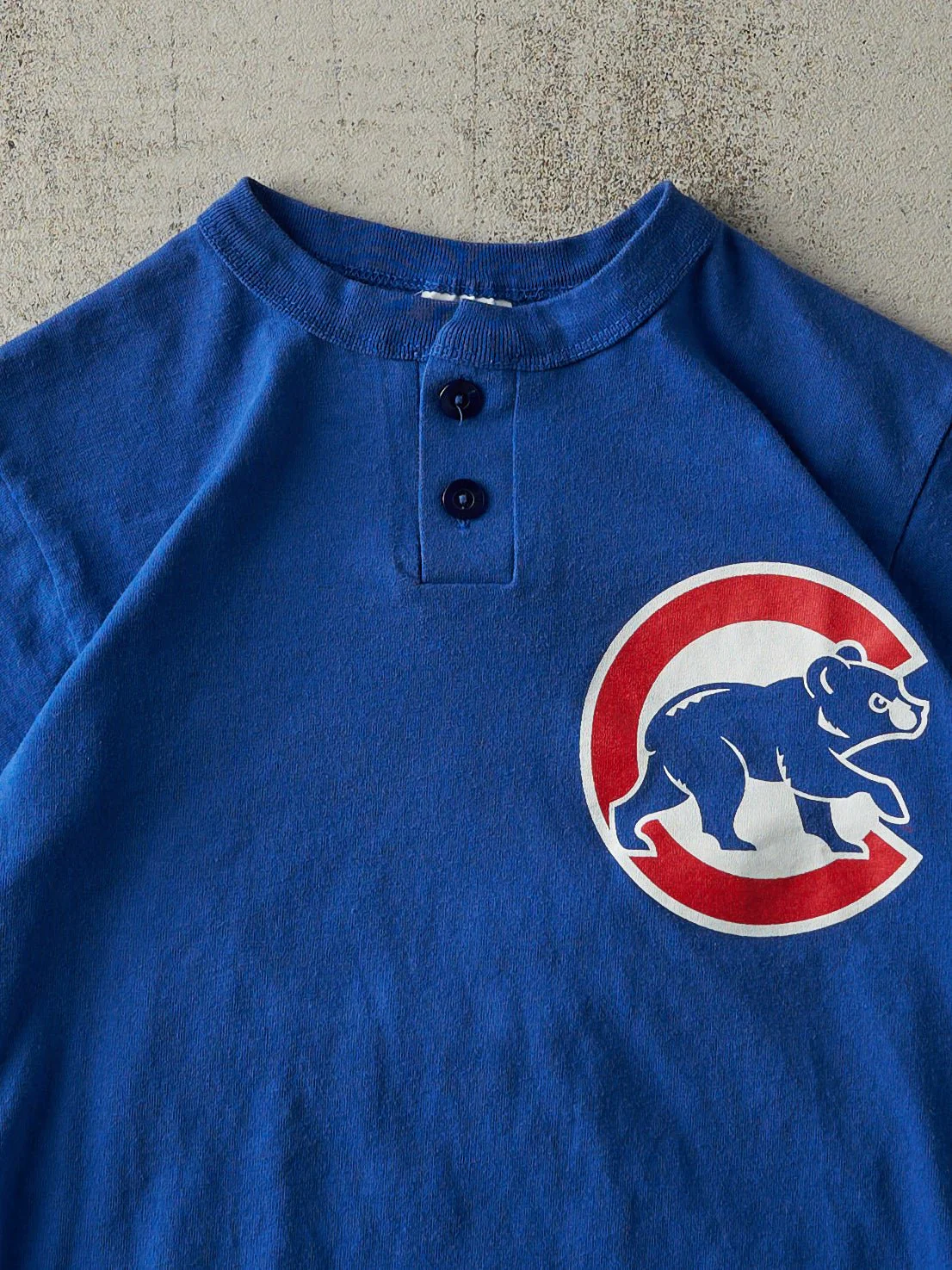 Vintage 90s Royal Blue Chicago Cubs Quarter Button Tee (XS) - Image 3