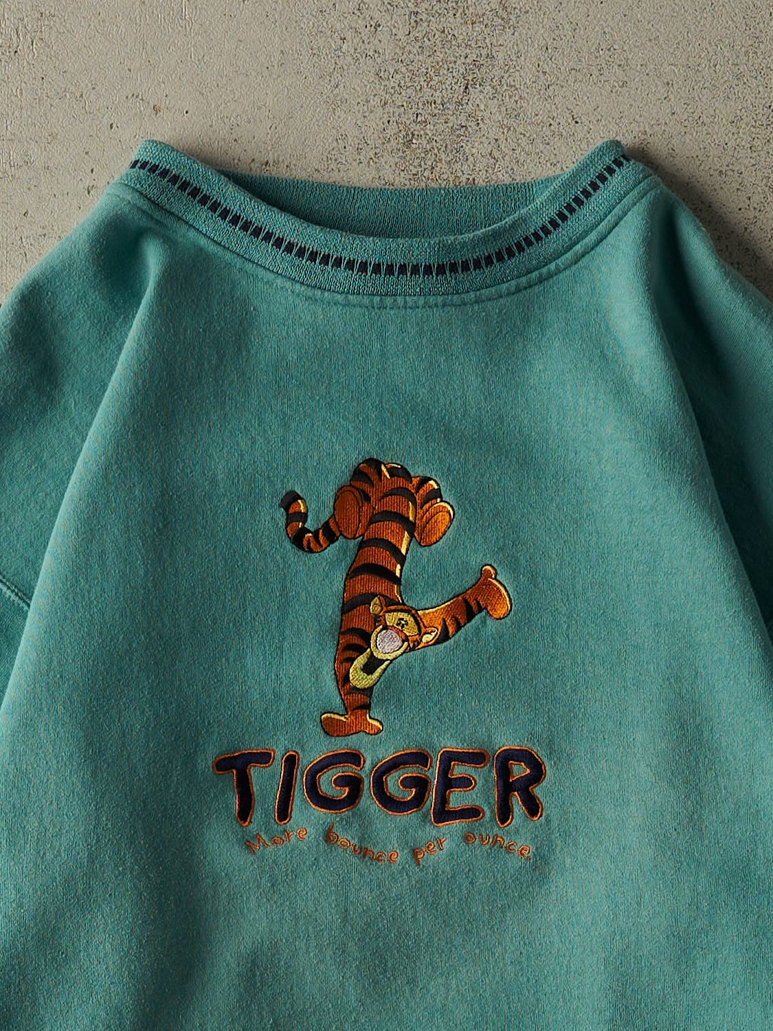 Vintage 90s Teal Tigger Embroidered Crewneck (M) - Image 2