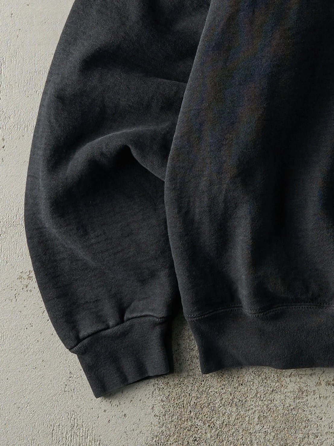 Vintage 90s Washed Black Embroidered Gladstone's Malibu Crewneck (M) - Image 3