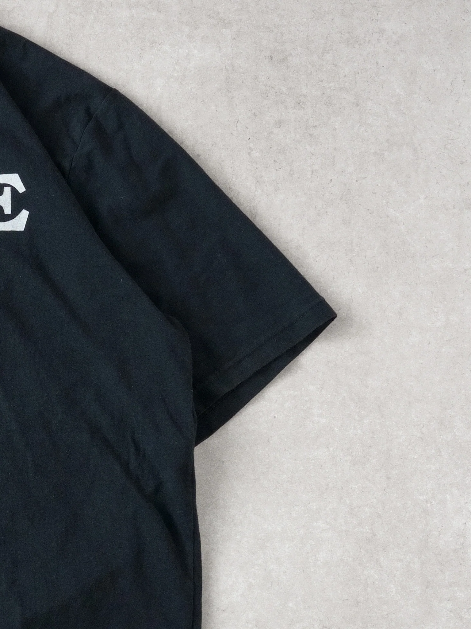 Vintage 90s Washed Black "Prague Czech it out" Tee (M) - Image 3