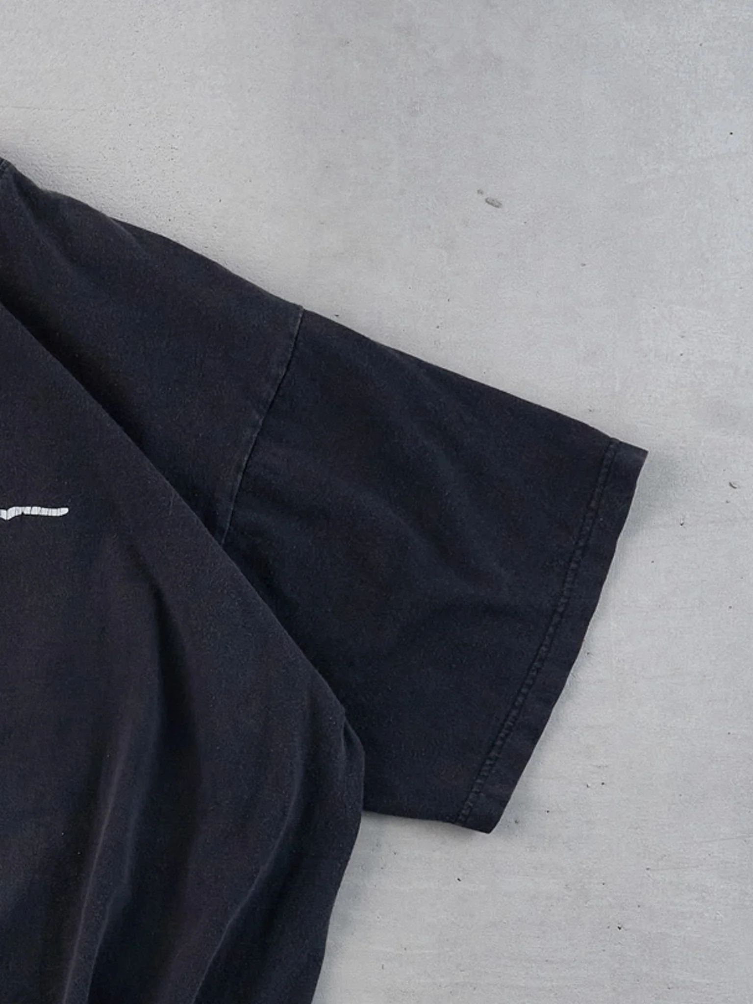 Vintage 90s Washed Black Sean John Signature Tee (L) - Image 3