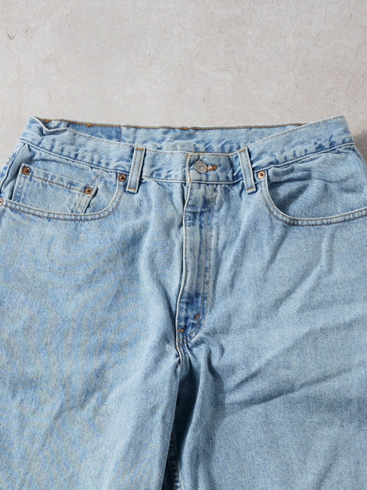 Vintage 90s Washed Blue Levi's 560 Denim Jean Shorts (34x11) - Image 3