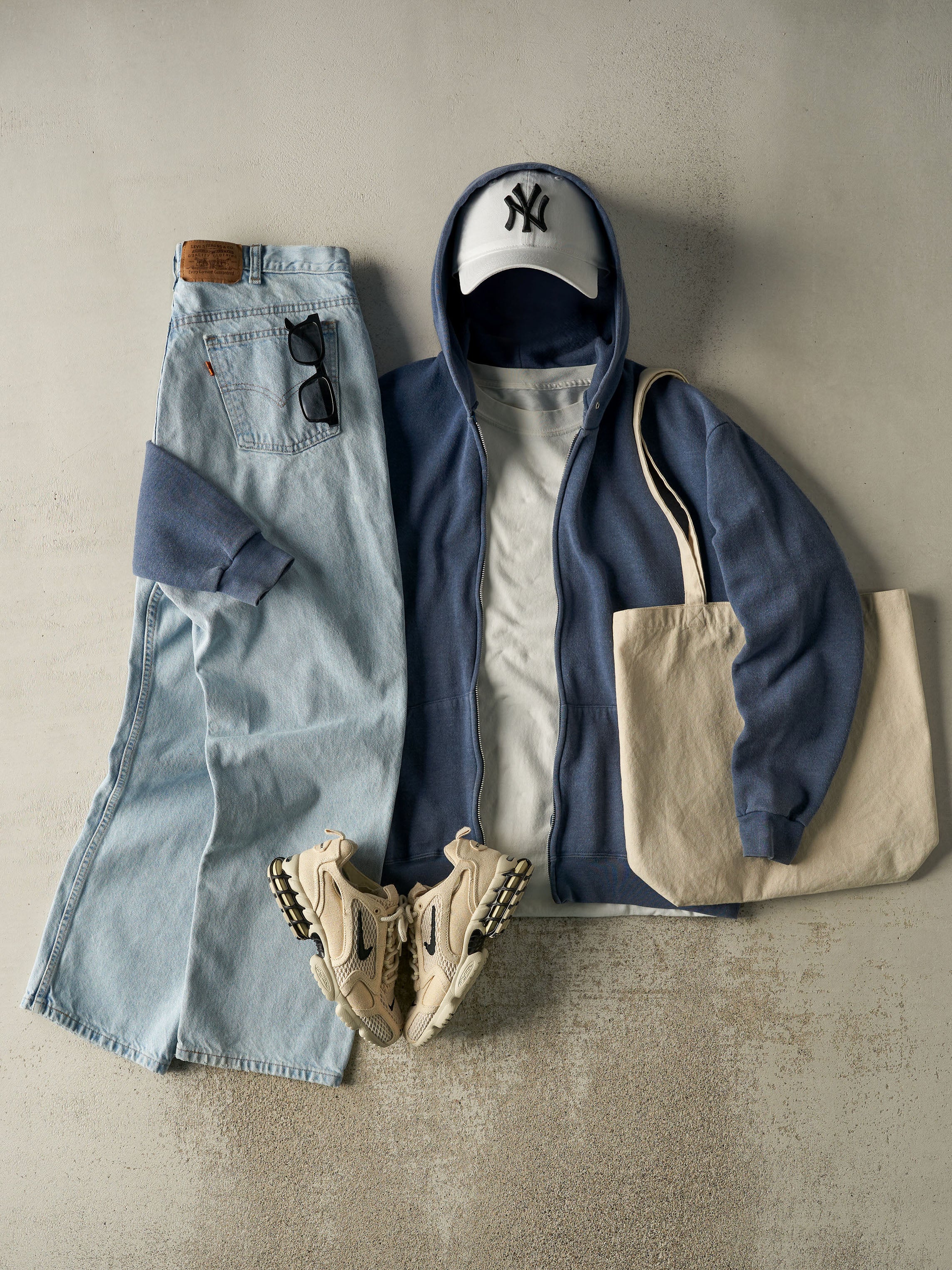 Vintage 90s Washed Blue Zip Up Hoodie (L/XL) - Image 2