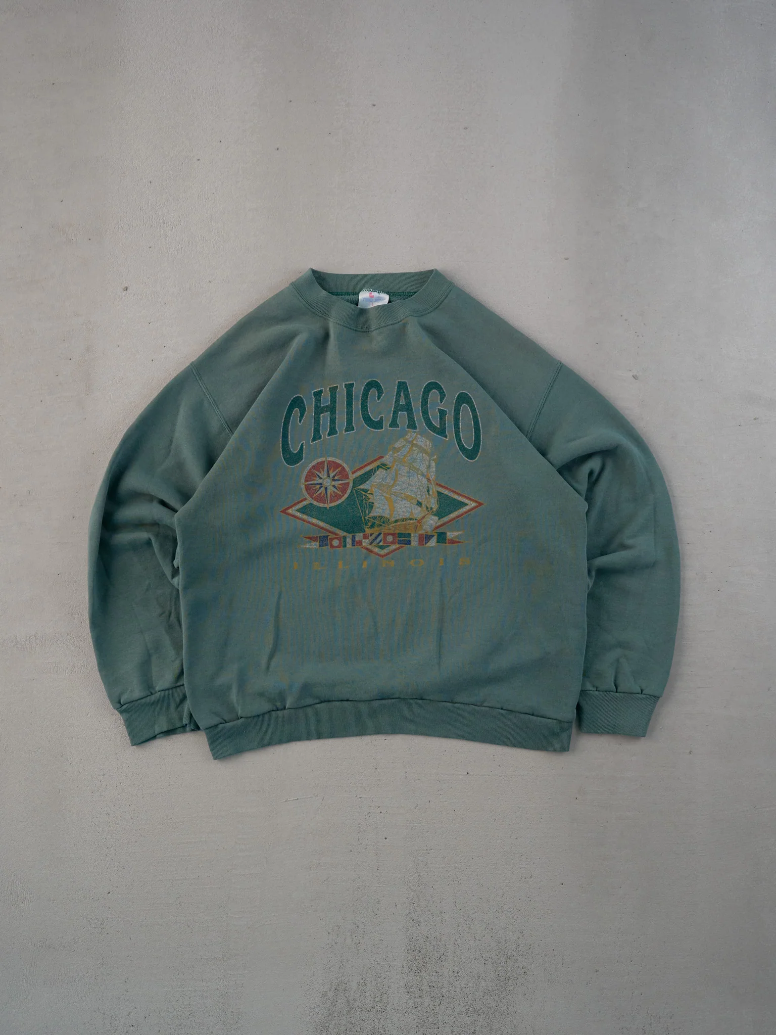 Vintage 90s Washed Sage Green Chicago Illinois Graphic Crewneck (M)