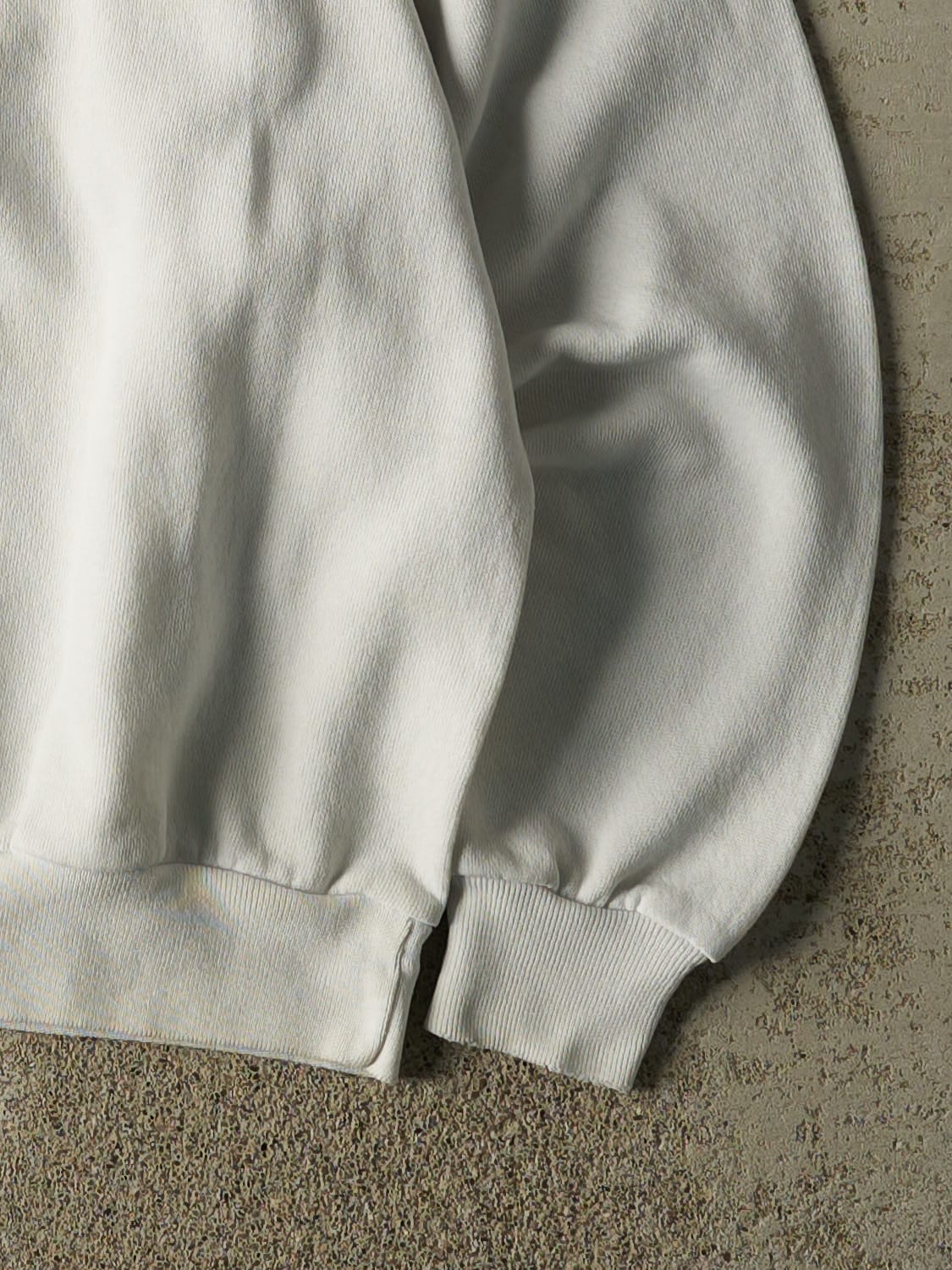Vintage 90s White Hard Rock Cafe San Antonio Crewneck (M) - Image 4