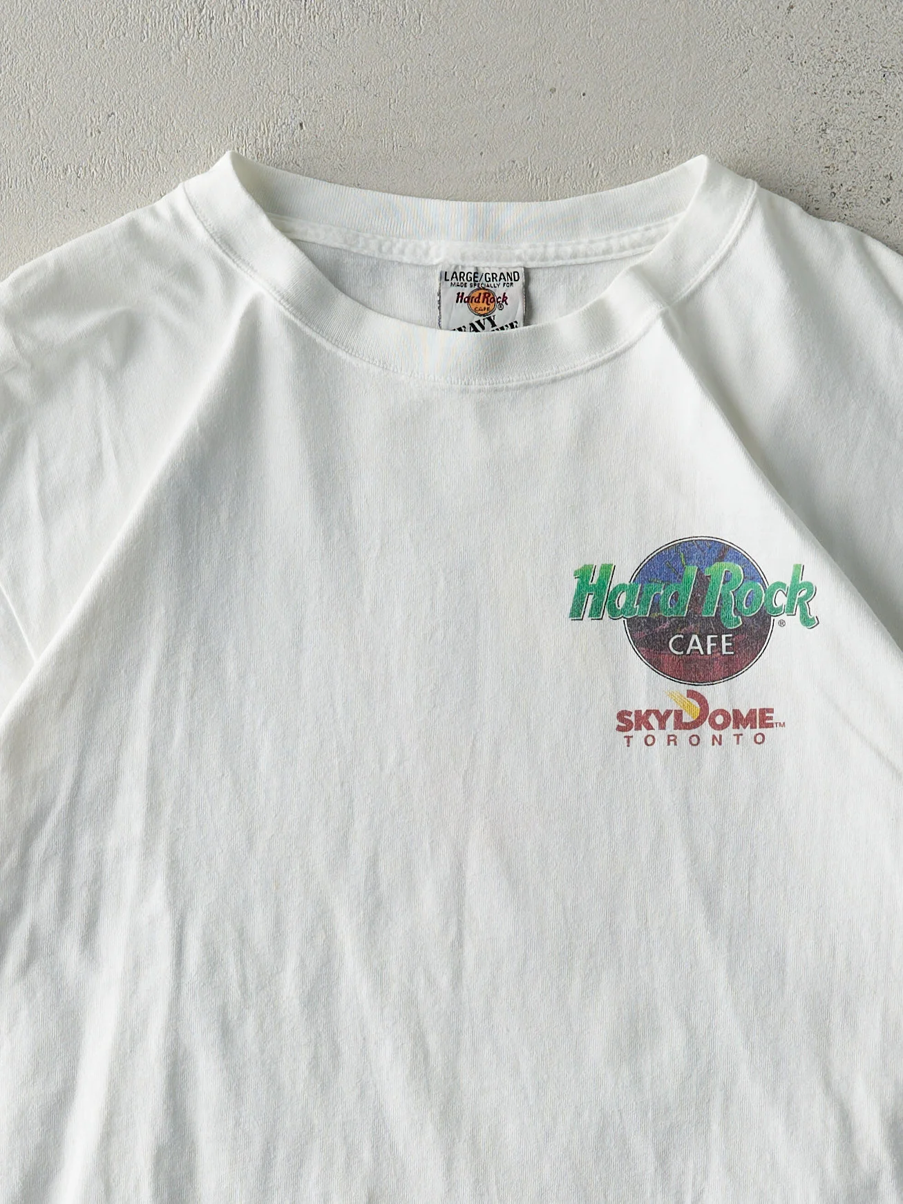 Vintage 90s White Hard Rock Cafe Toronto SkyDome Tee (M) - Image 3
