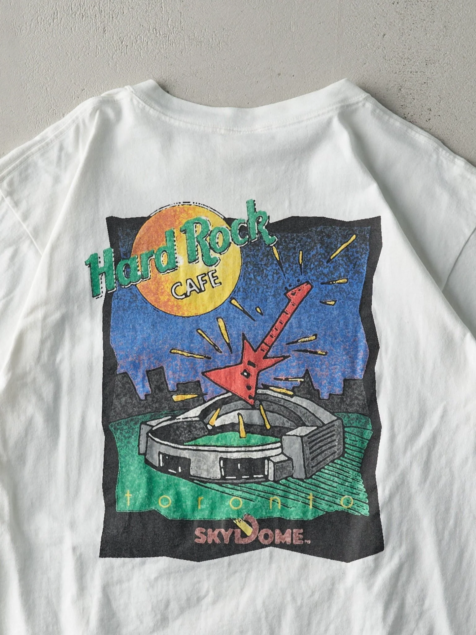 Vintage 90s White Hard Rock Cafe Toronto SkyDome Tee (M) - Image 4