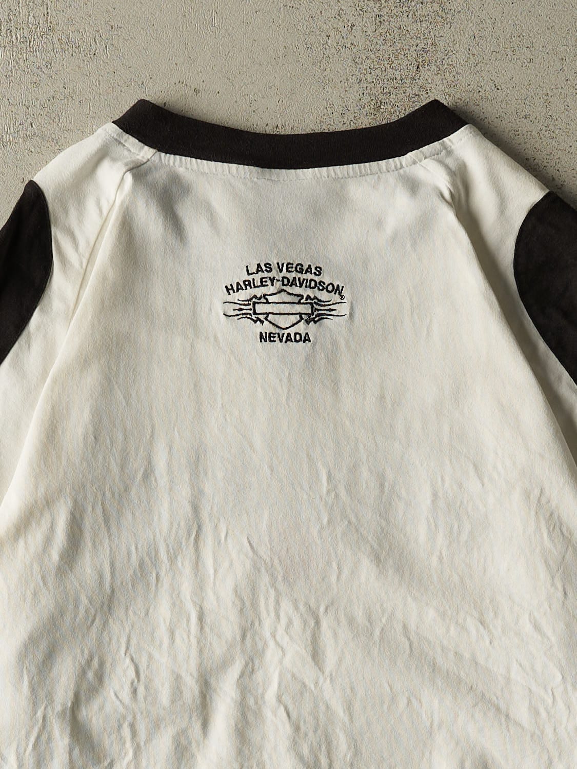 Vintage 90s White Harley Davidson Las Vegas Embroidered Tee (XL) - Image 4