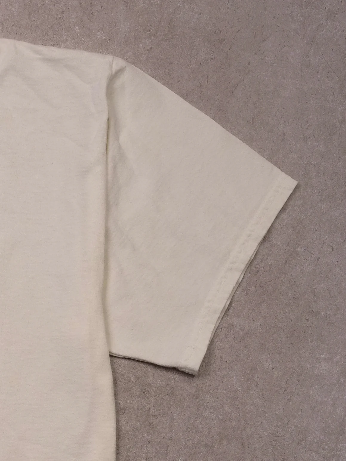 Vintage 90s White "It's Not A Beer Belly It's a Fuel Tank For A Sex Machine" Tee (L/XL) - Image 3