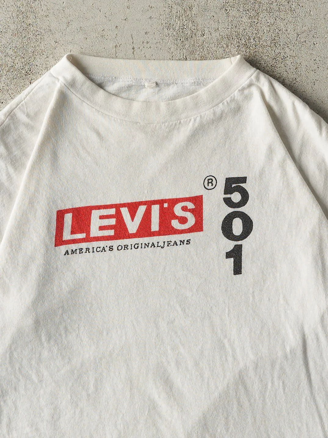 Vintage 90s White Levi's 501 Single Stitch Tee (M) - Image 2