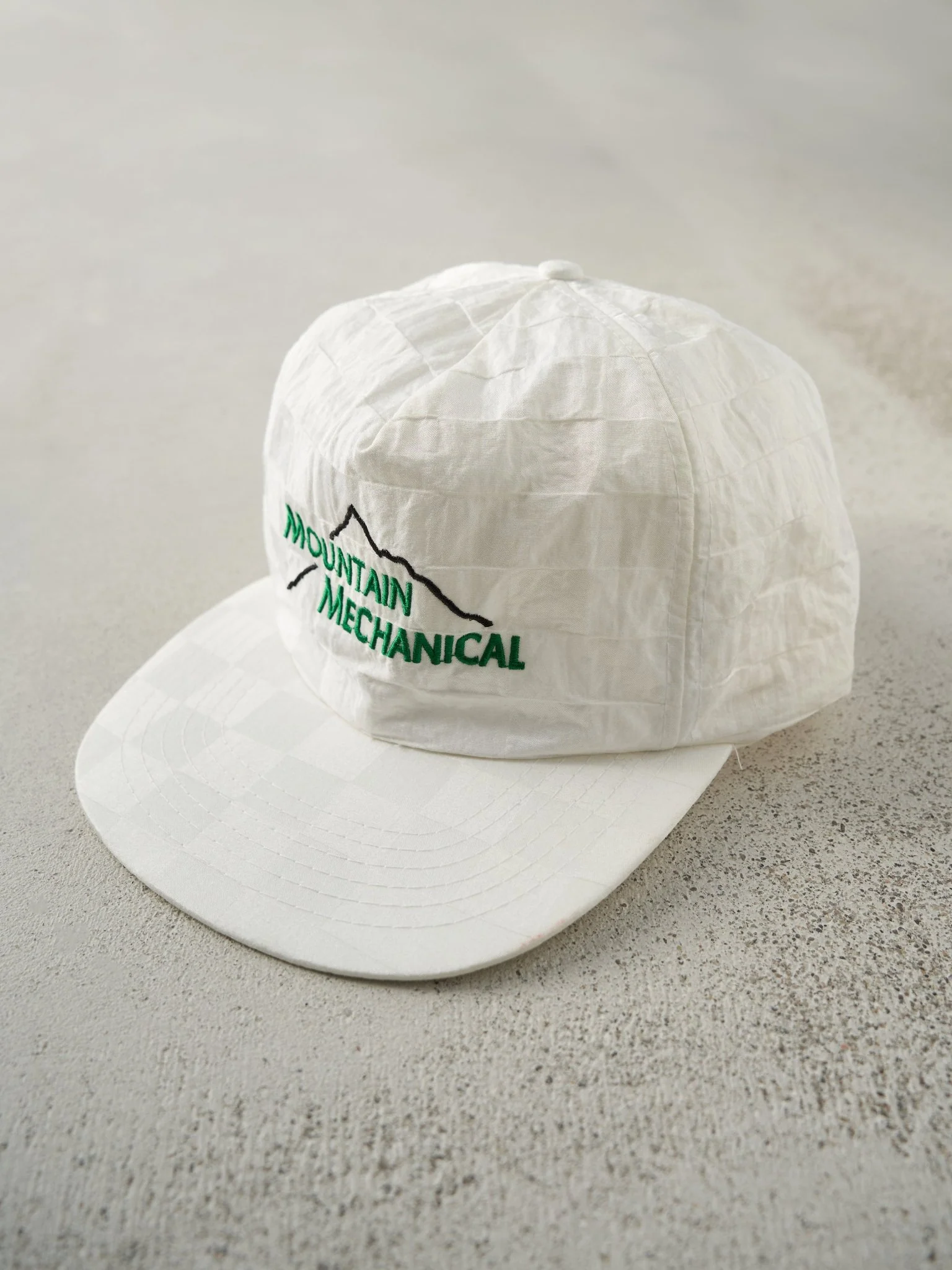Vintage 90s White Mountain Mechanical Embroidered Nylon Snapback Hat - Image 2