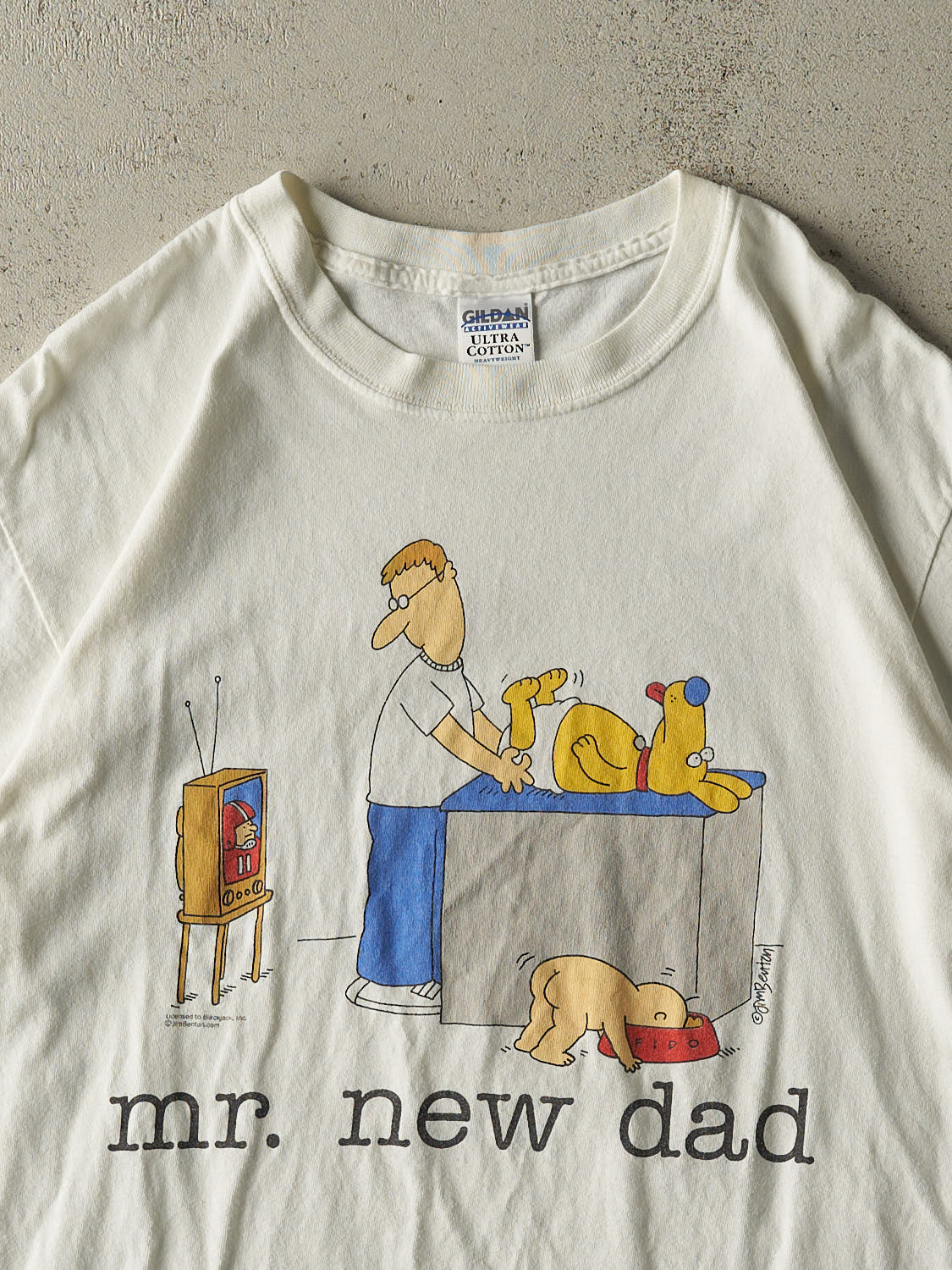 Vintage Y2K White "Mr. New Dad" Slogan Tee (M/L) - Image 2