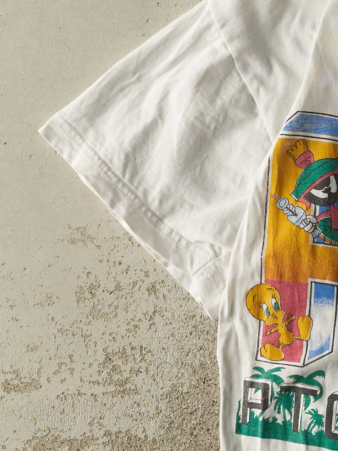 Vintage 90s White Puerto Vallarta Looney Tunes Bootleg Tee (S/M) - Image 3