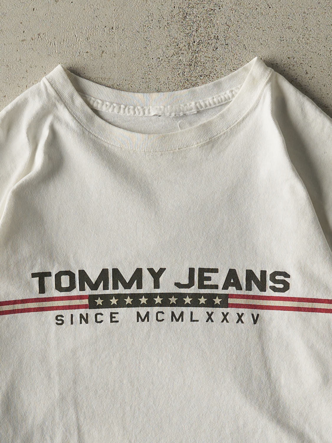 Vintage 90s White Tommy Jeans Long Sleeve (M) - Image 2