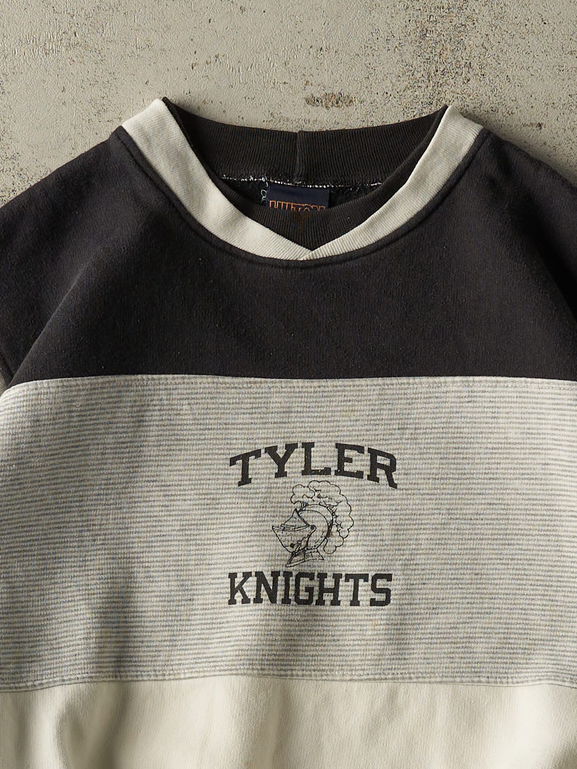 Vintage 90s White Tyler Knights Crewneck (L) - Image 2