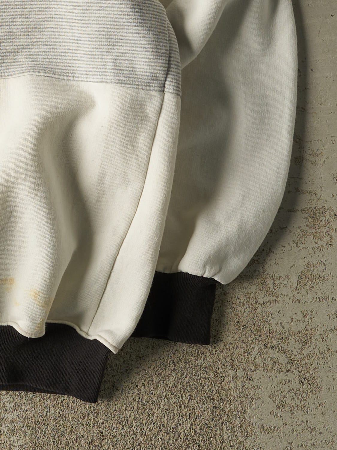 Vintage 90s White Tyler Knights Crewneck (L) - Image 4