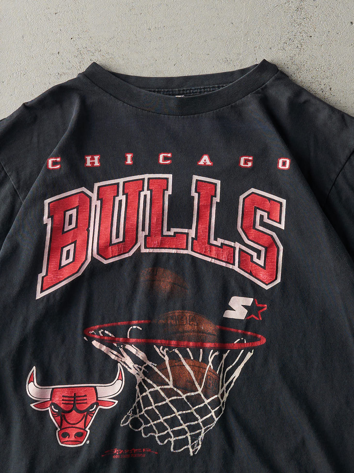 Vintage 91' Black Chicago Bulls Starter Single Stitch Tee (M) - Image 2