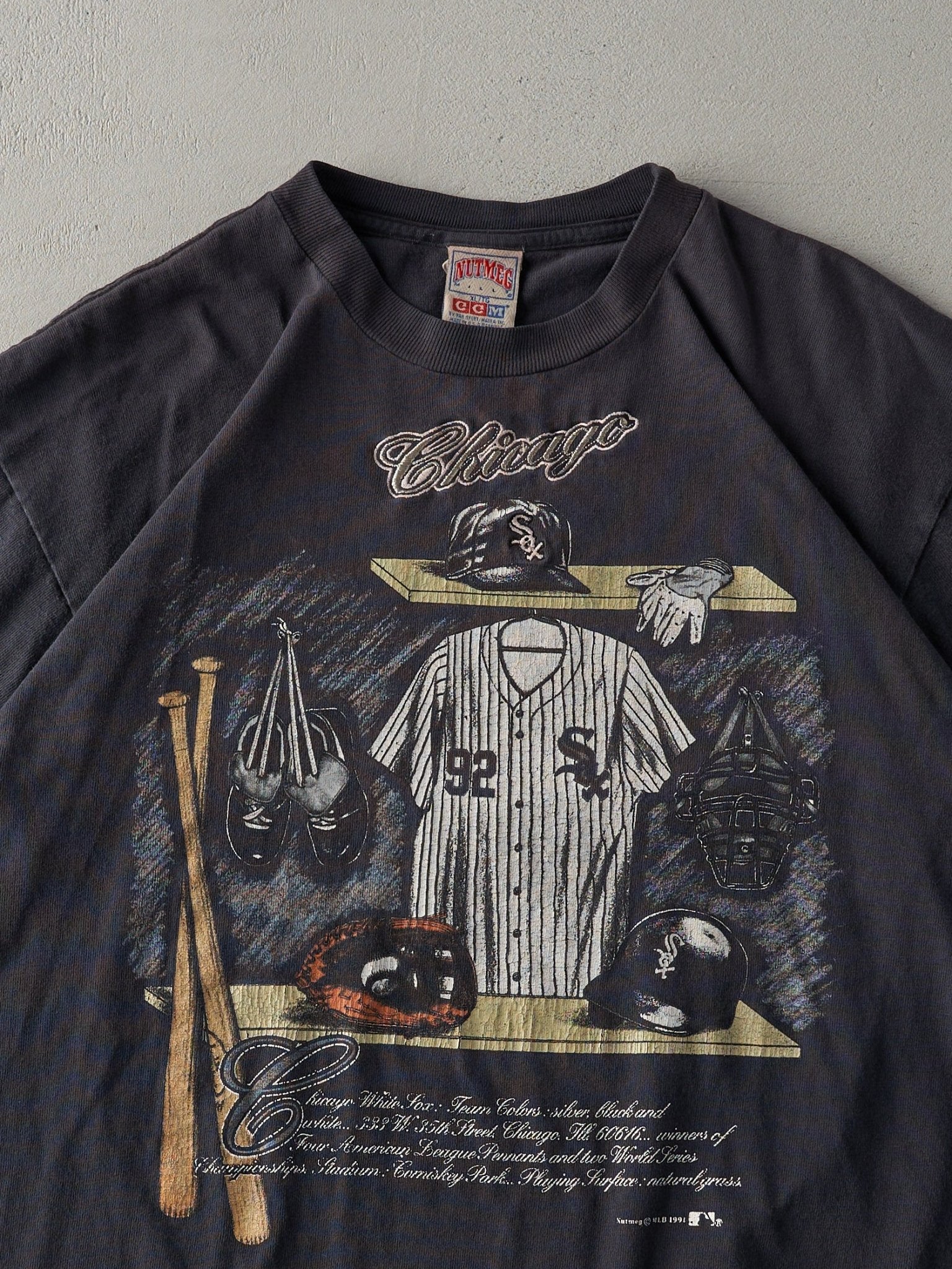 Vintage 91' Black Chicago White Sox Nutmeg Single Stitch Tee (L) - Image 2