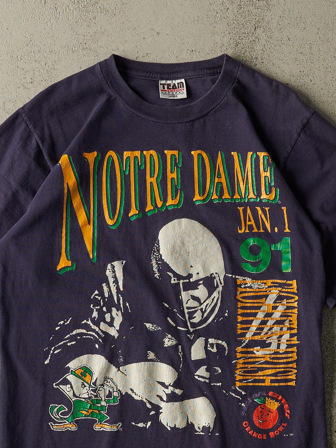 Vintage 91' Navy Blue University of Notre Dame Fighting Irish Football Tee (S/M) - Image 2
