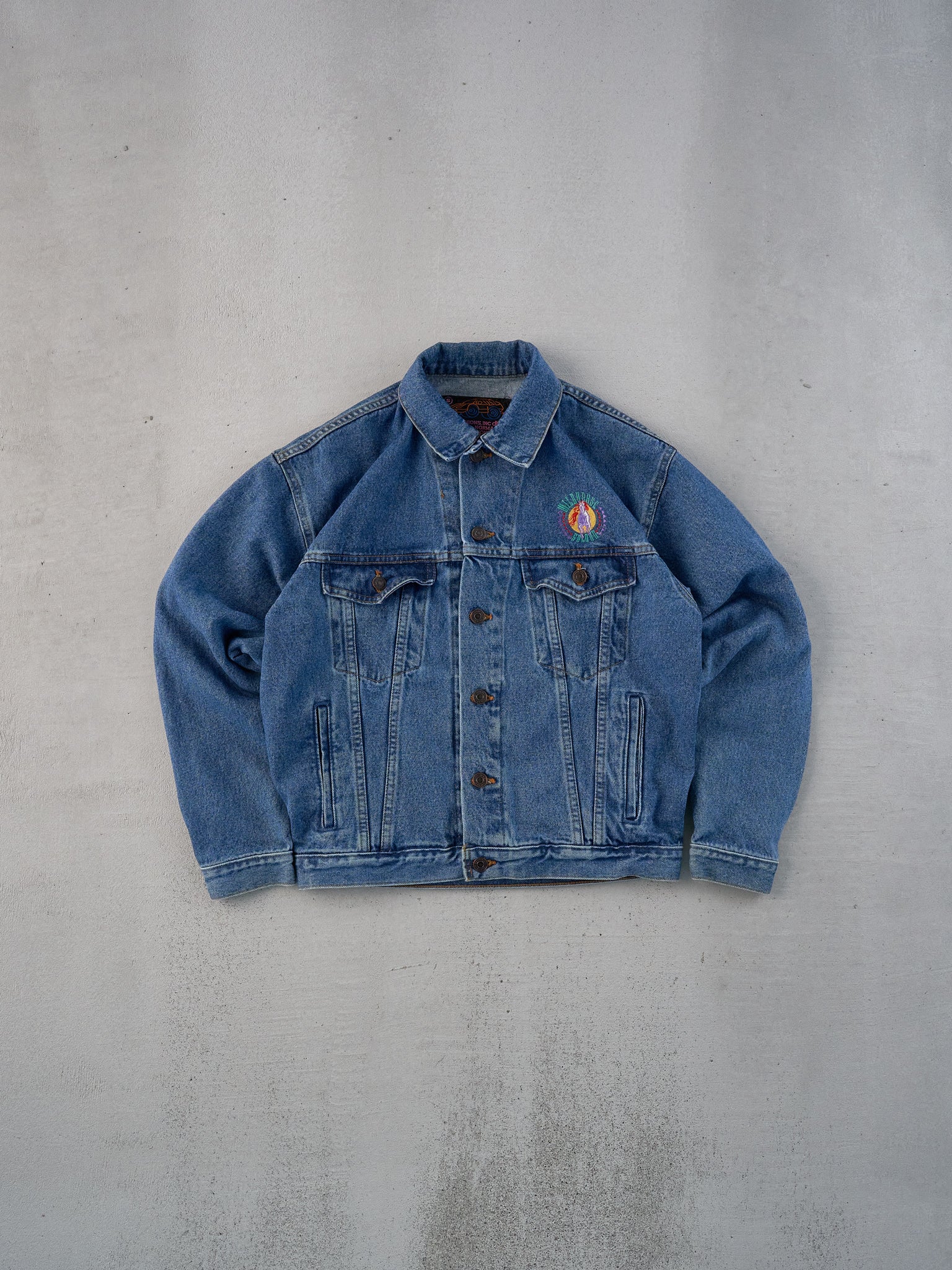 Vintage 94' Blue Wild Horse Saloon Nashville Denim Jacket (M)