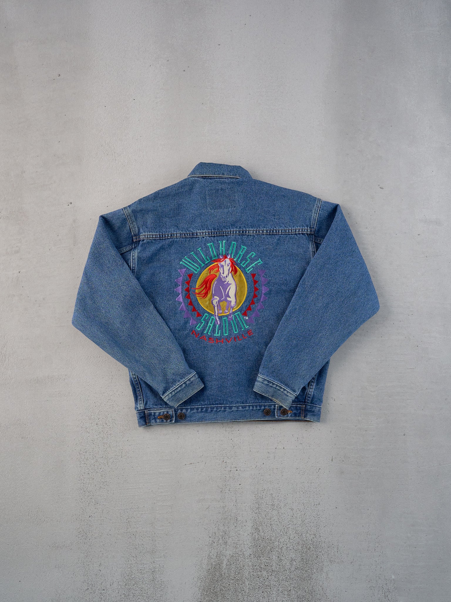 Vintage 94' Blue Wild Horse Saloon Nashville Denim Jacket (M) - Image 2