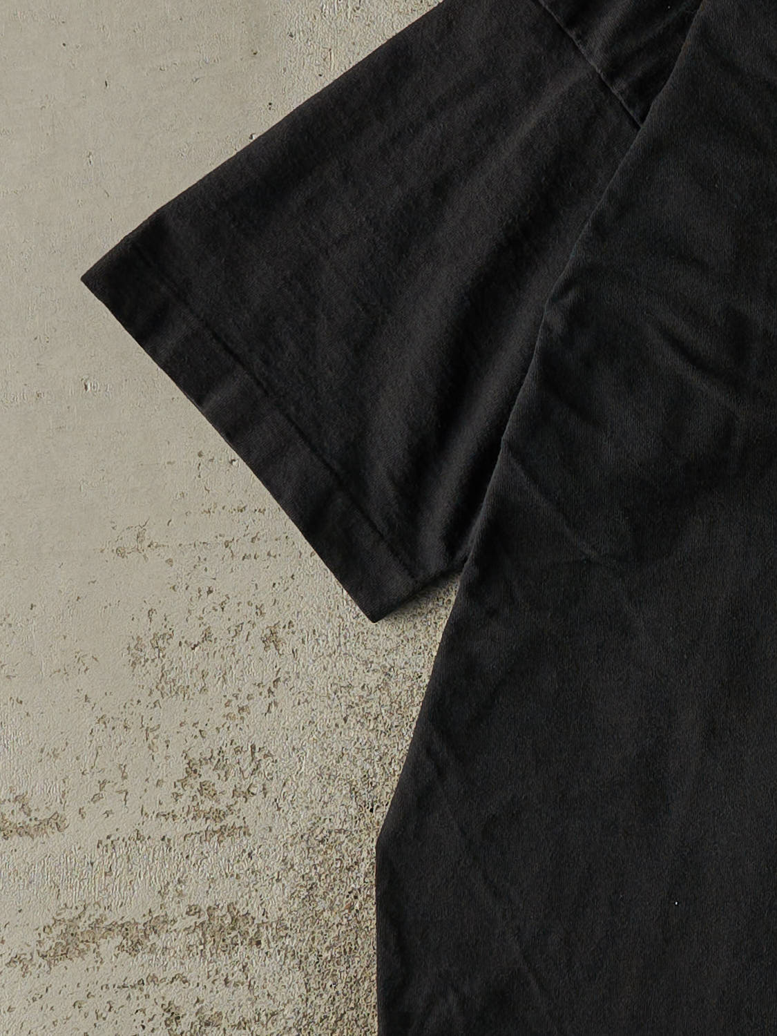 Vintage 95' Black Cheers Embroidered Single Stitch Tee (XL/XXL) - Image 3