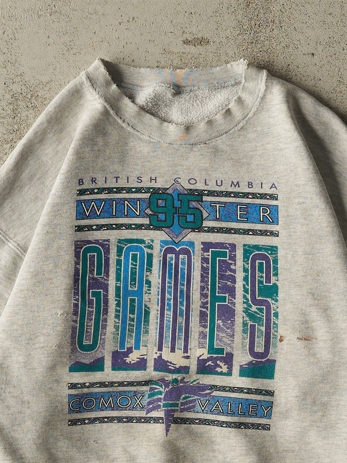 Vintage 95' Heather Grey British Columbia Winter Games Crewneck (M/L) - Image 2