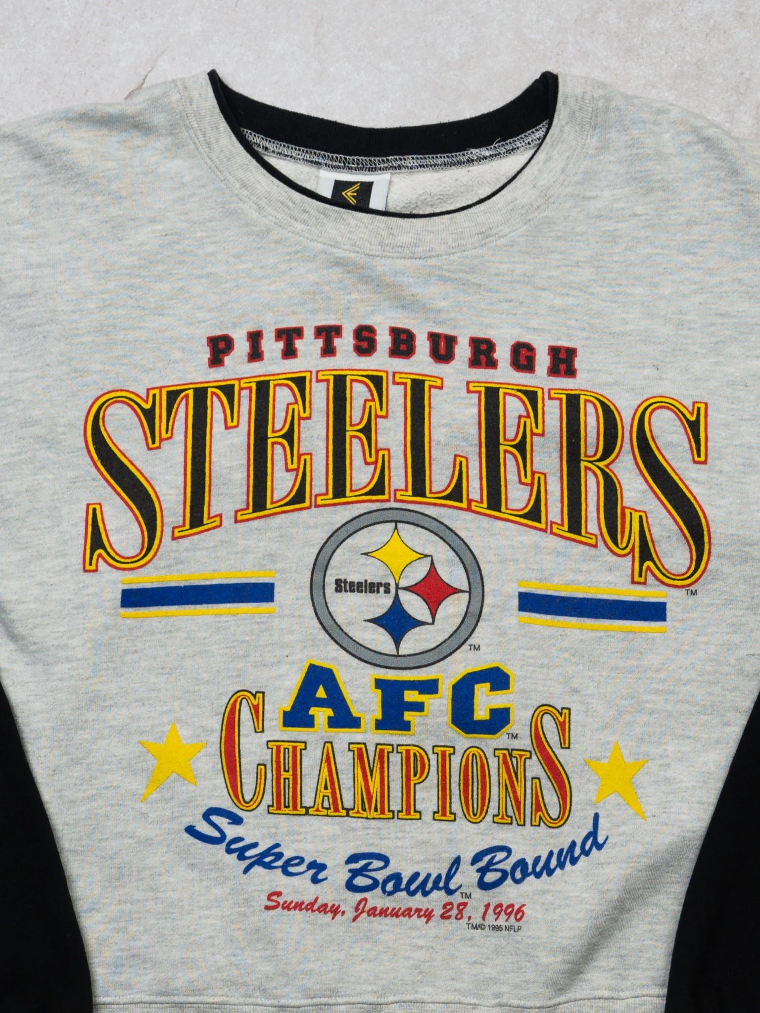 Vintage '96 Grey + Black Pittsburgh Steelers Champions Crewneck (XS/S) - Image 2