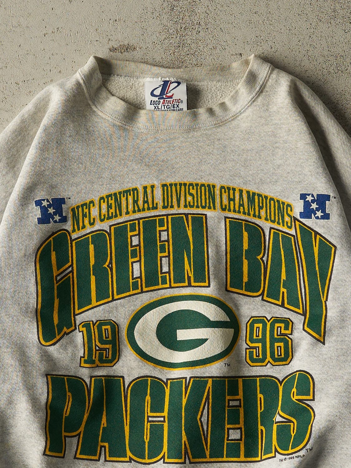 Vintage 96' Heather Grey Green Bay Packers NFC Champions Crewneck (M) - Image 2