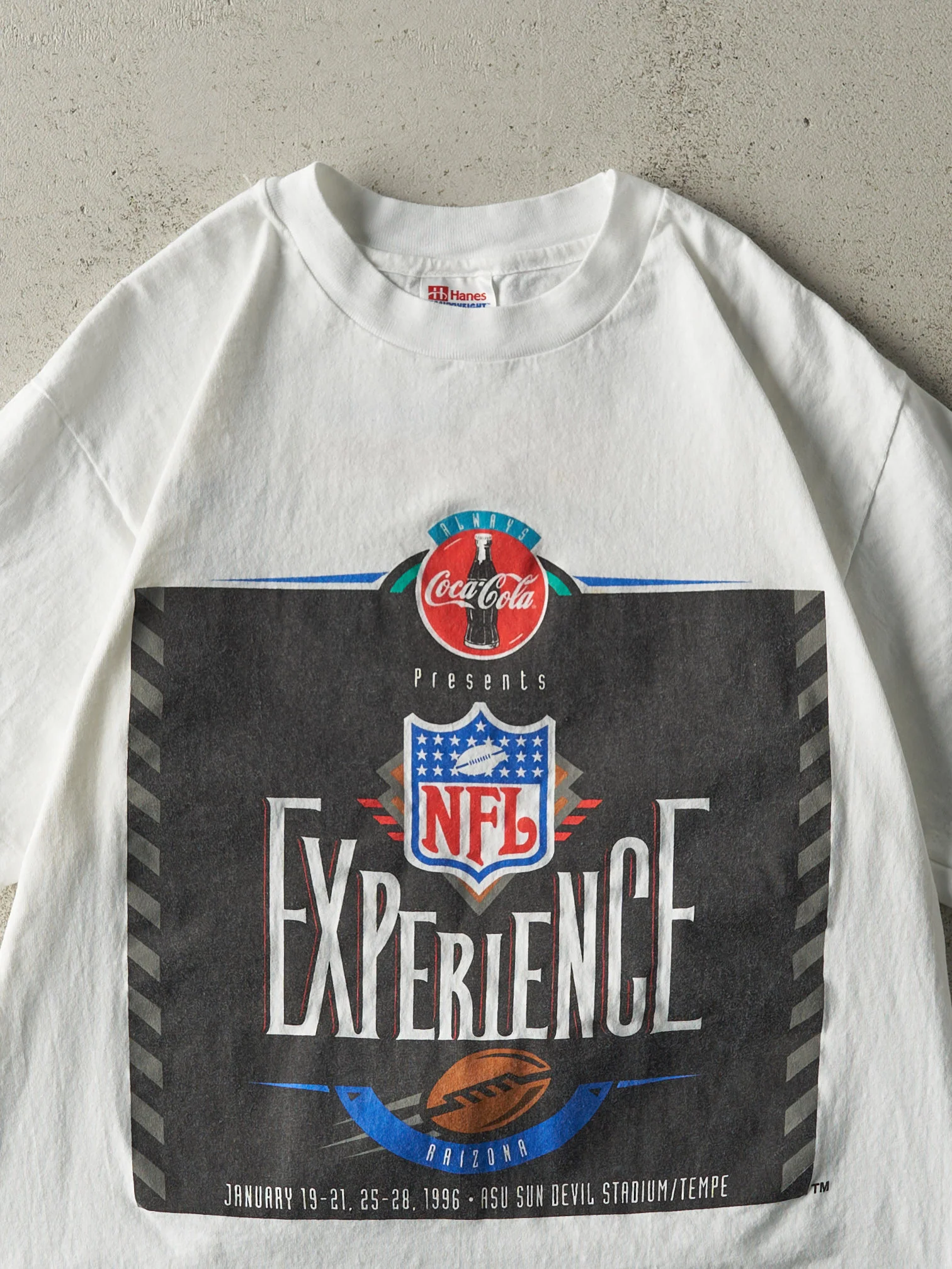 Vintage 96' White NFL Experience Single Stitch Tee (M) - Image 4