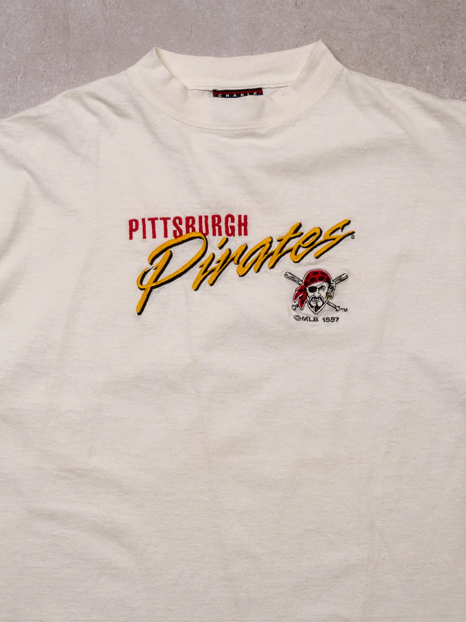 Vintage '97 White Pittsburgh Pirates Embroided Tee (L) - Image 3