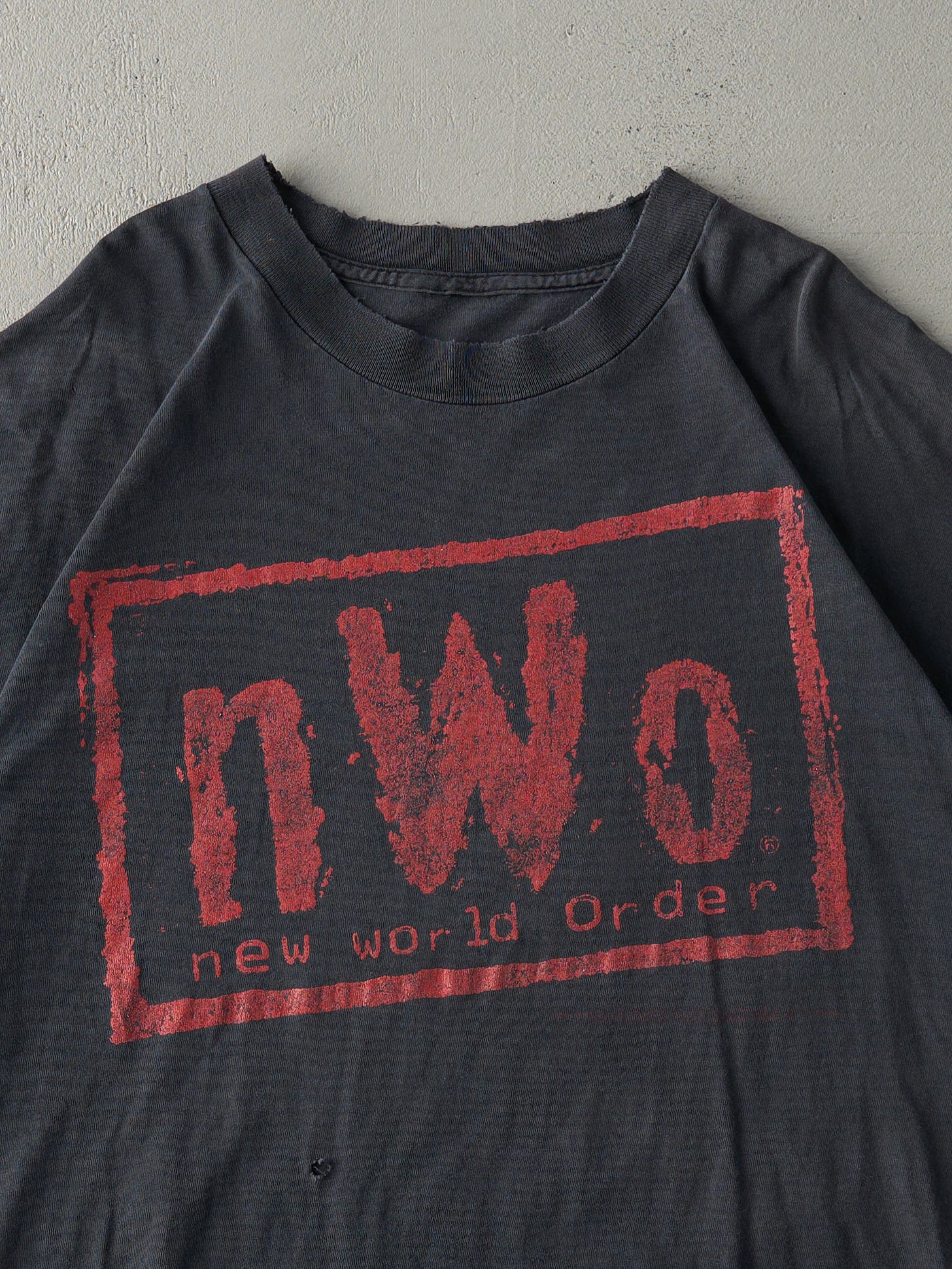 Vintage 98' Faded Black WCW N.W.O Wrestling Tee (L) - Image 3