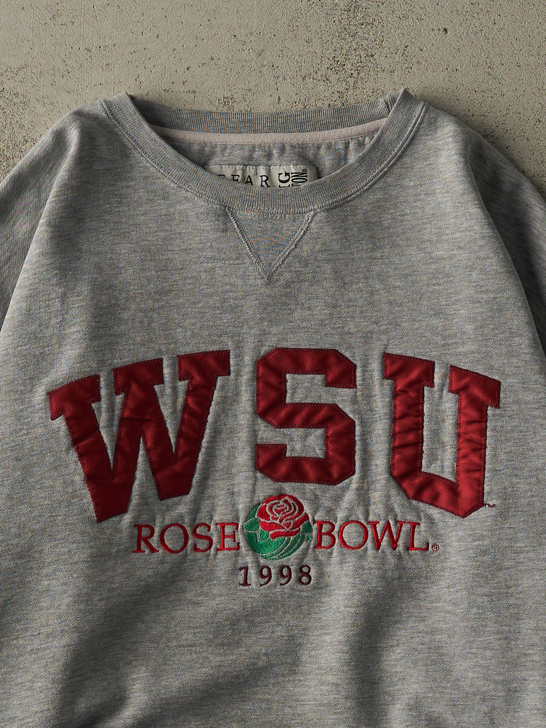 Vintage 98' Grey Washington State University Rose Bowl Embroidered Crewneck (XL) - Image 2
