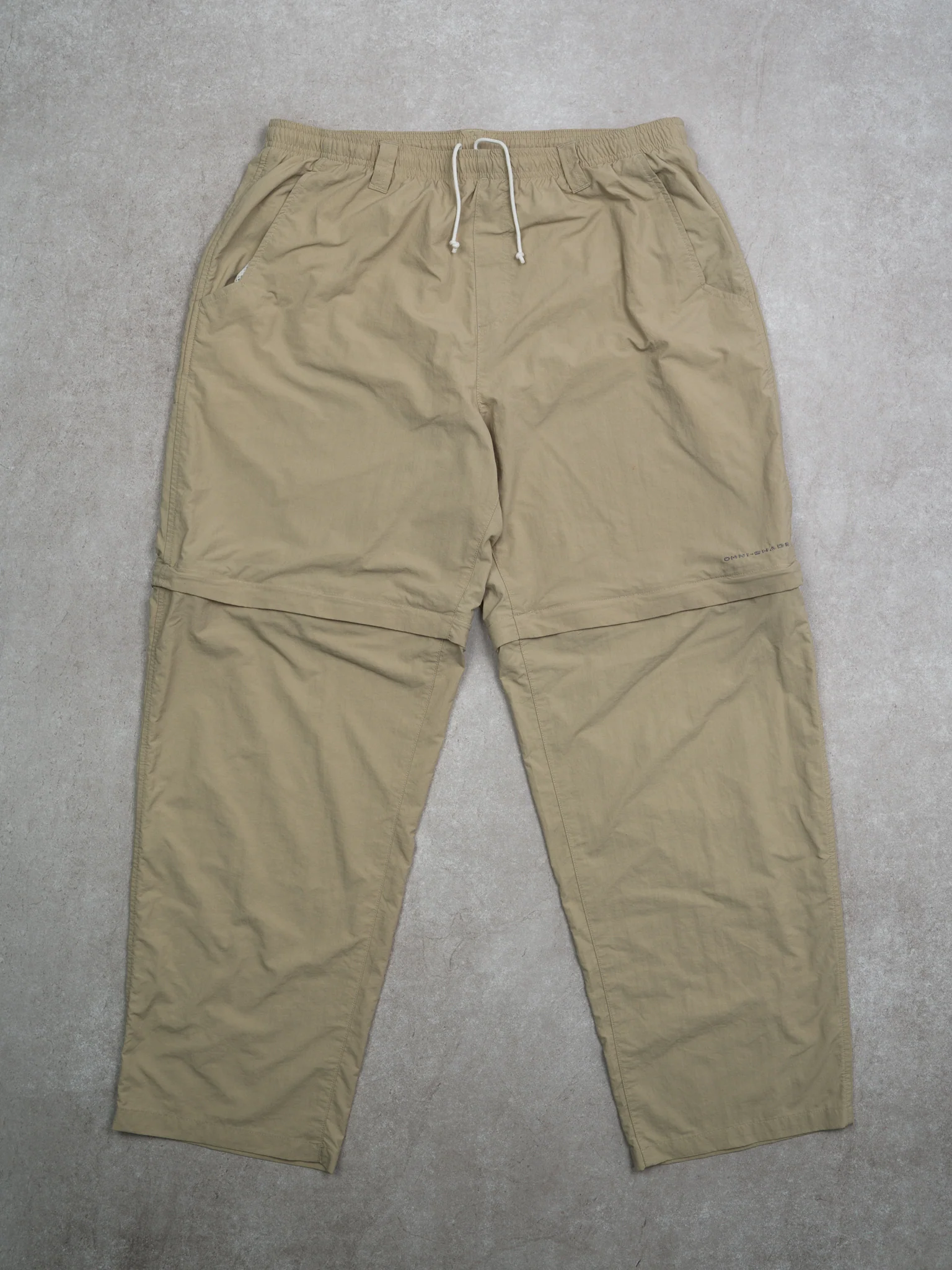 Vintage 00s Beige Columbia 2 in 1 PFG Windbreaker Baggy Pants (34-36 x 30)