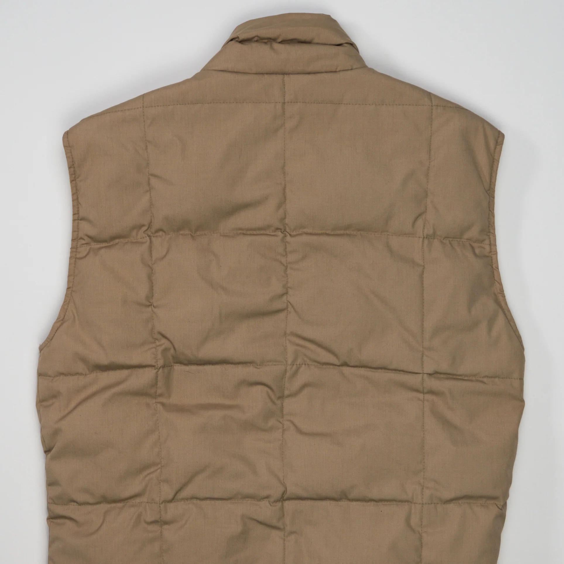 Vintage Beige Eddie Bauer Utility Puffer Vest (M) - Image 4