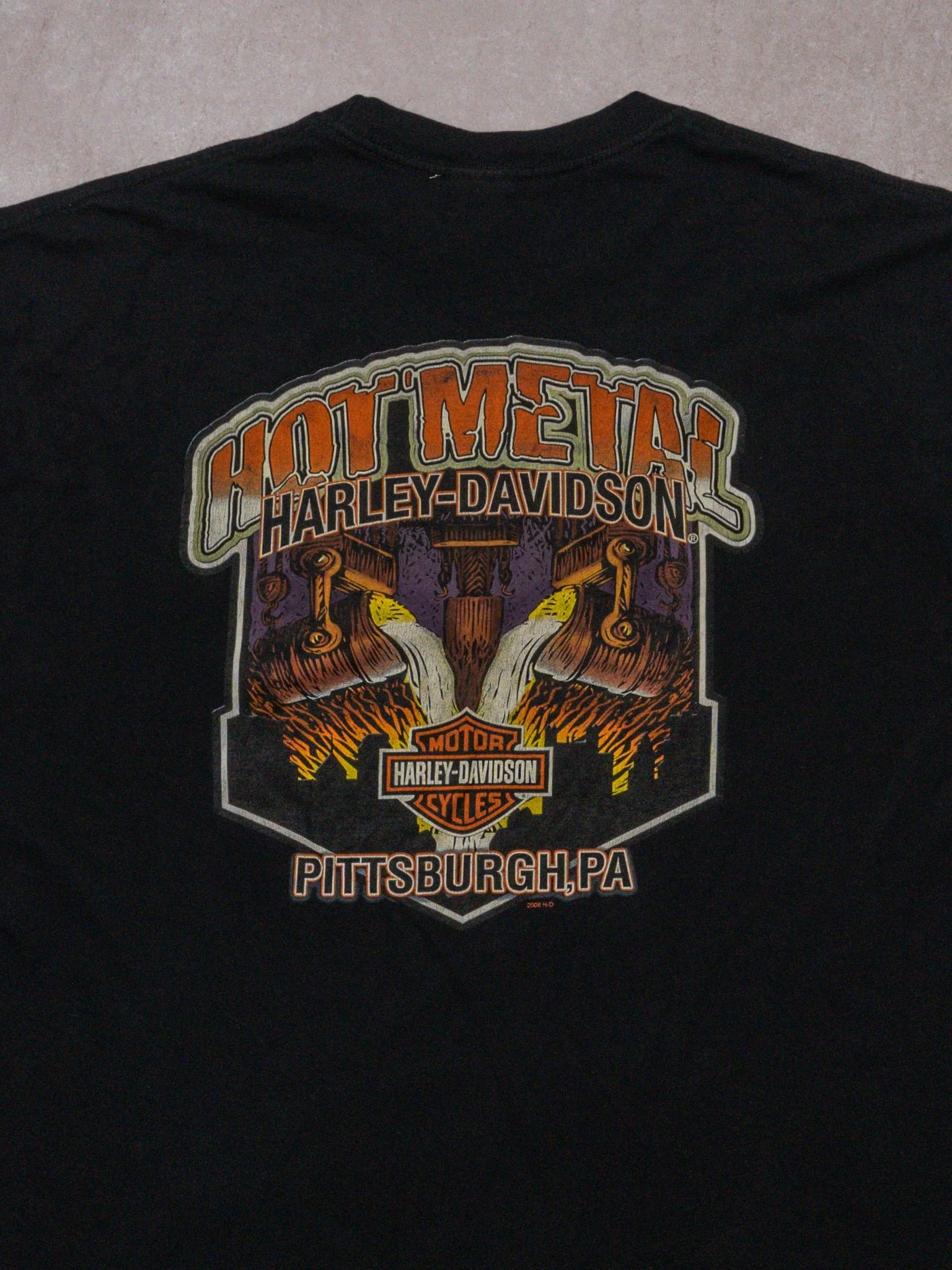Vintage Black Harley Davidson Hot Metal Pittsburgh Tee (XL) - Image 4