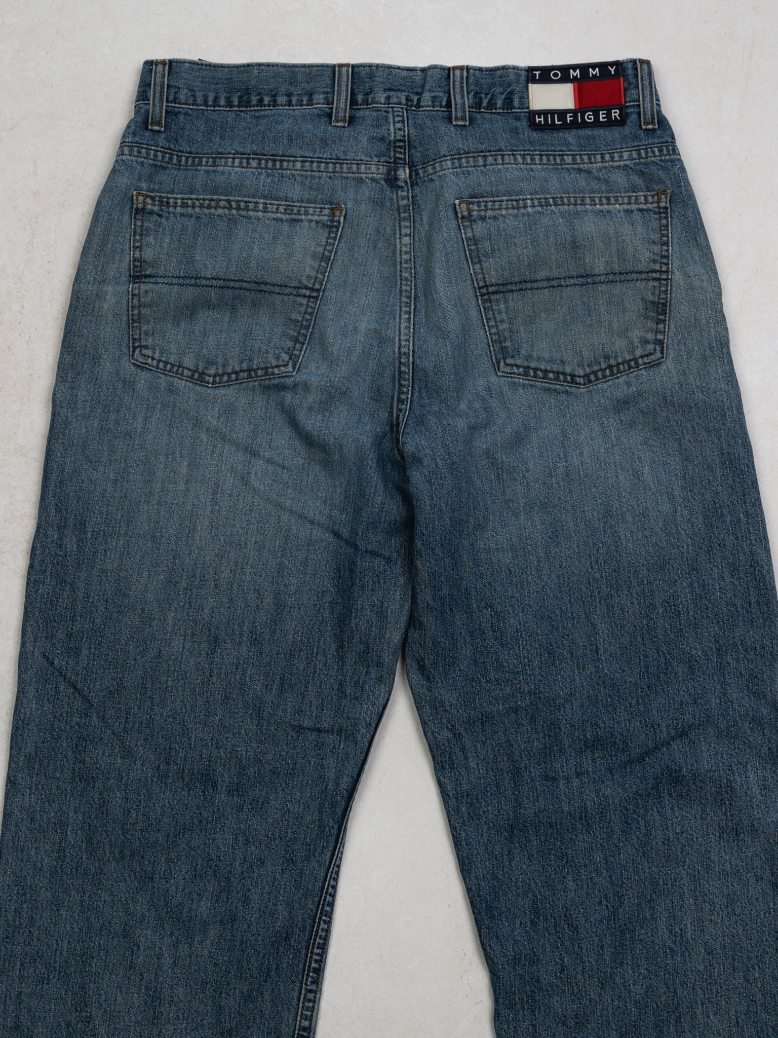 Vintage Blue Tommy Hilfiger Jeans (34x 30) - Image 4