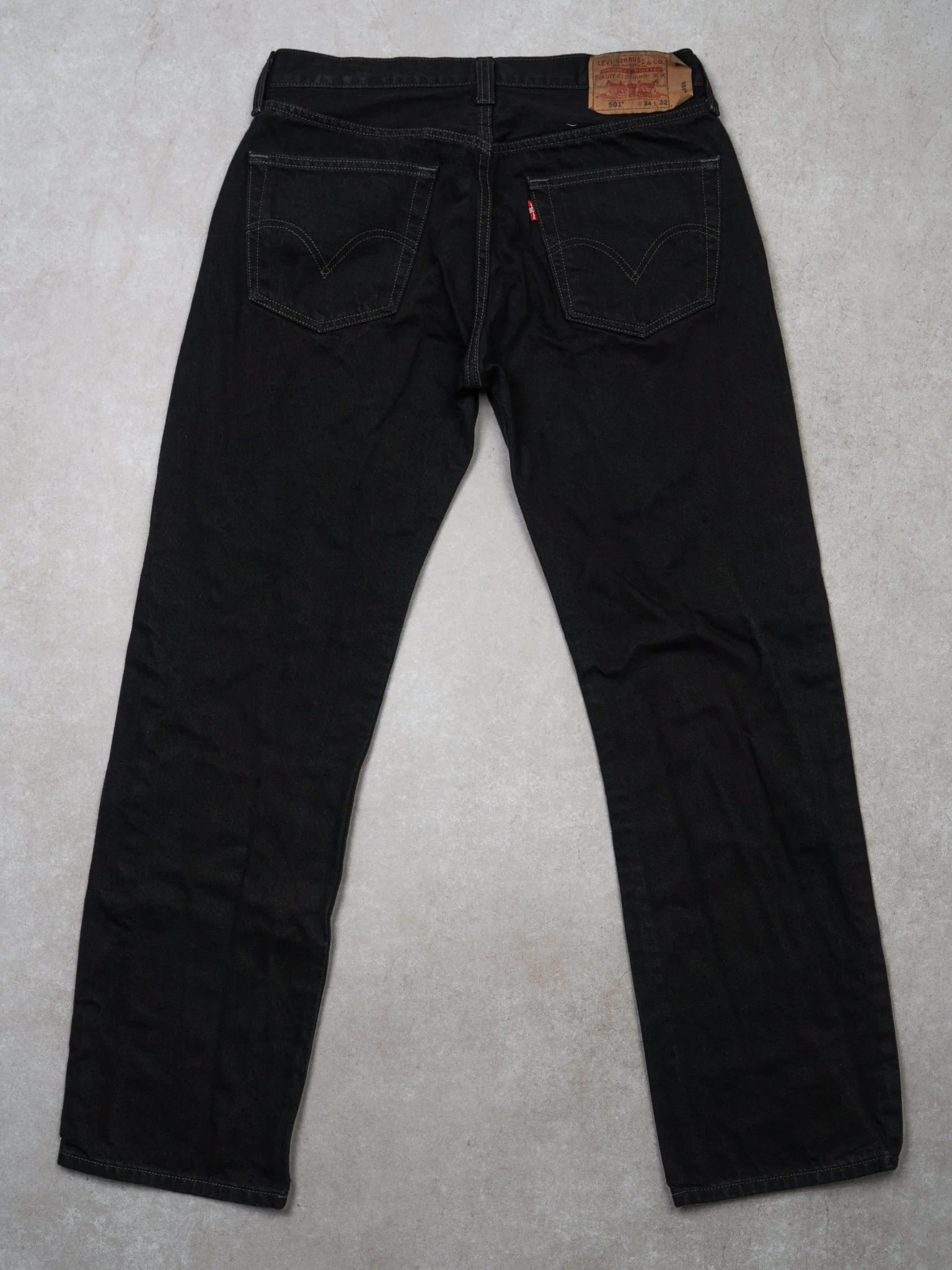 Vintage Dark Black 501 Levi Jeans (34 x 32) - Image 2