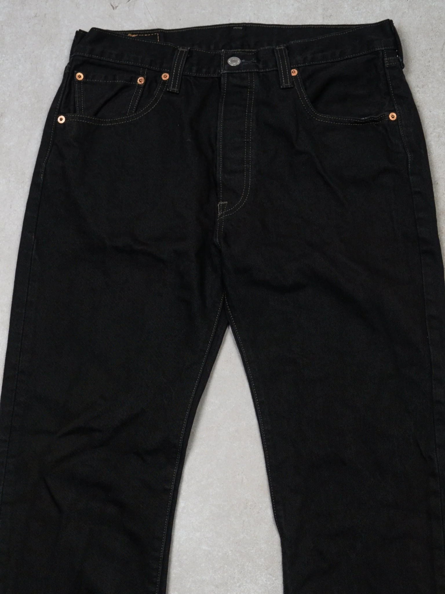 Vintage Dark Black 501 Levi Jeans (34 x 32) - Image 3