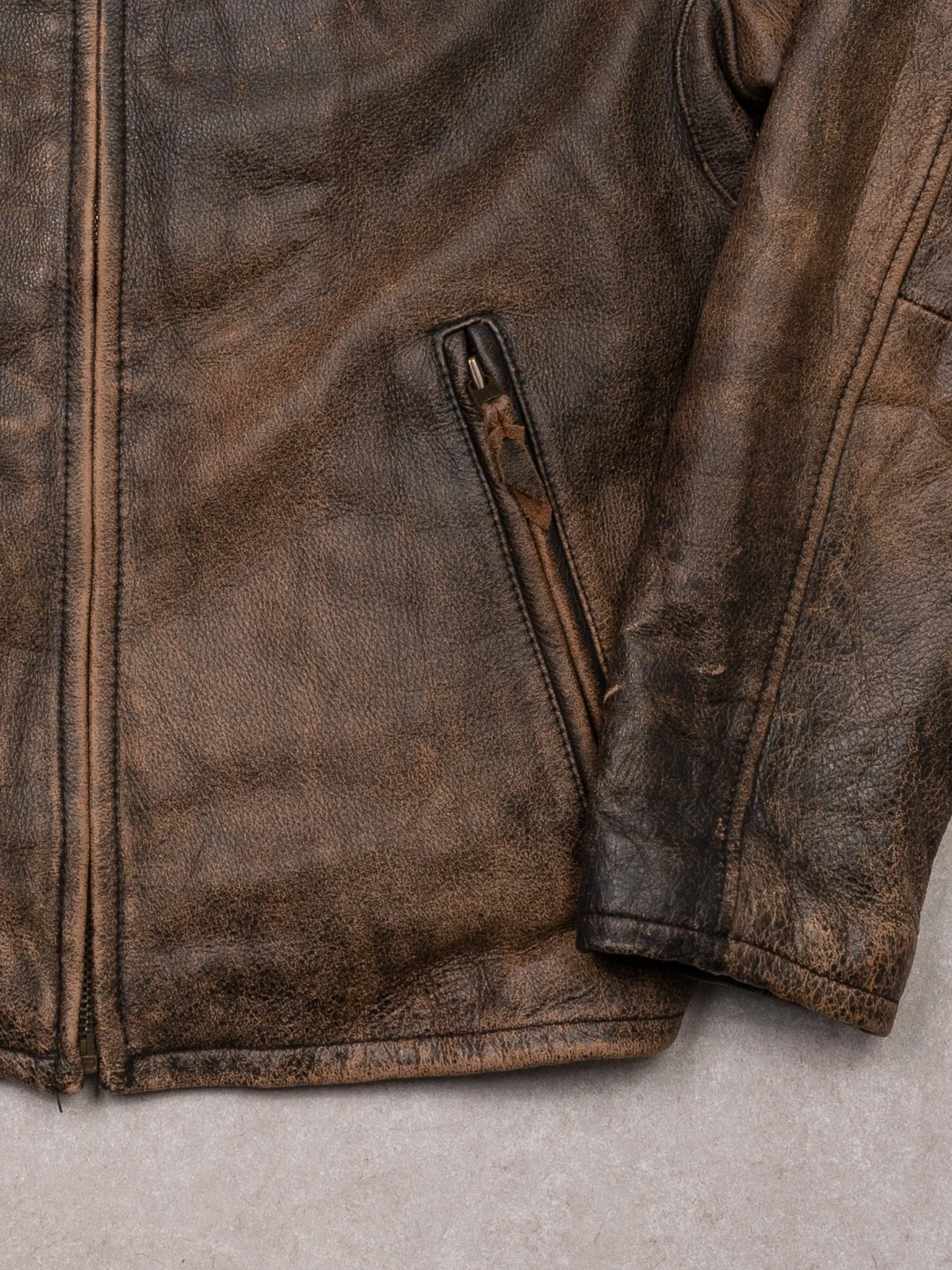 Vintage Faded Brown Levi Leather Jacket (M) - Image 3