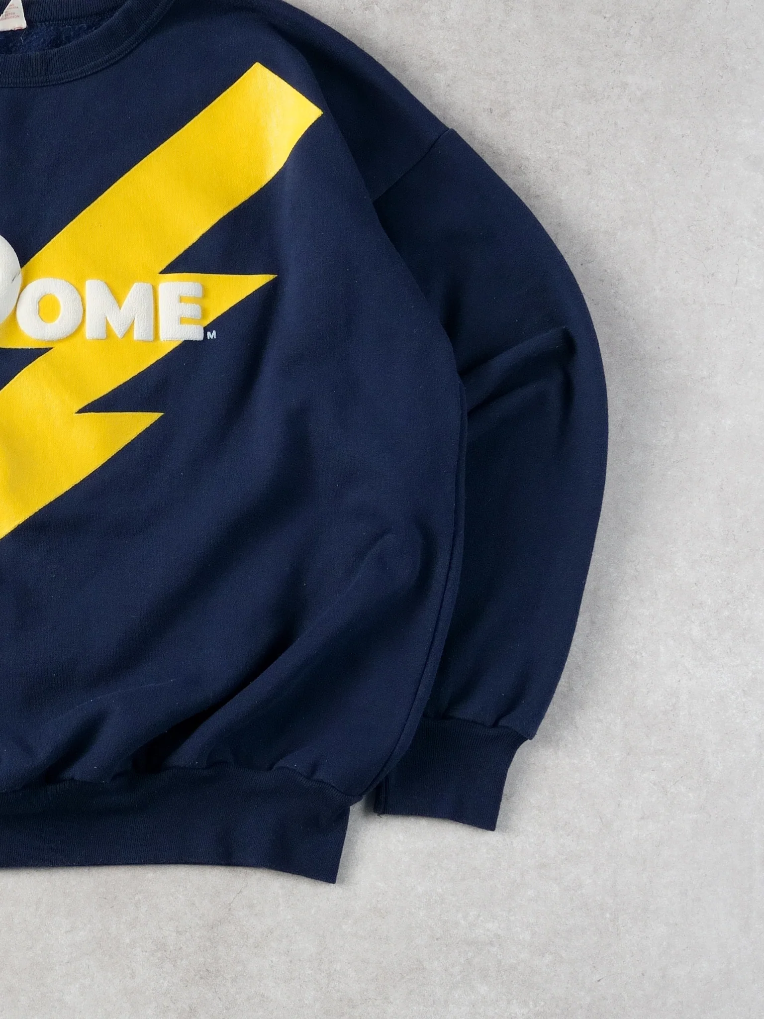 Vintage Navy Blue SkyDome Toronto Canada Lightning Crewneck (L) - Image 3