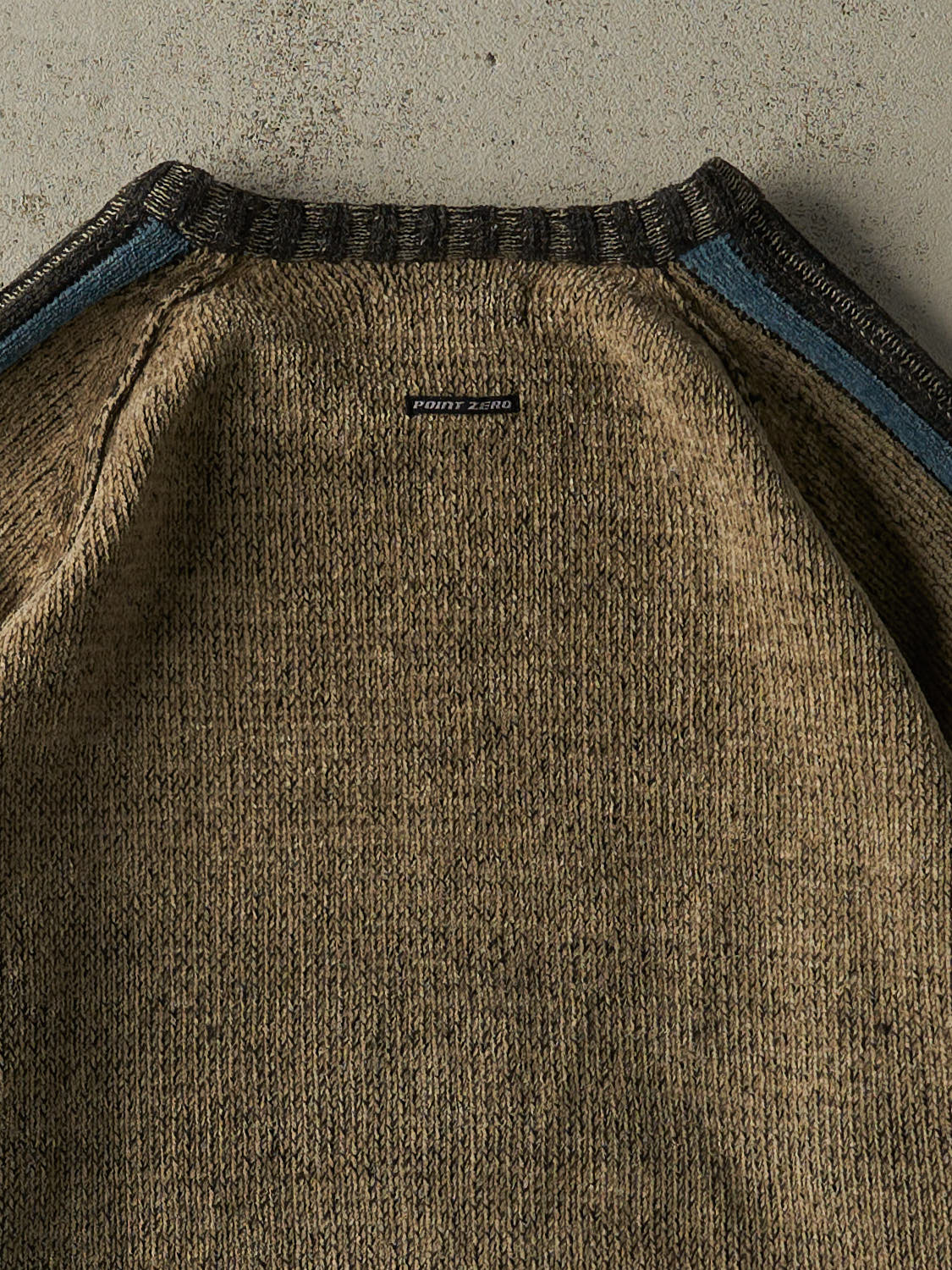 Vintage Y2K Beige & Blue Point Zero Knit Pullover (M) - Image 4