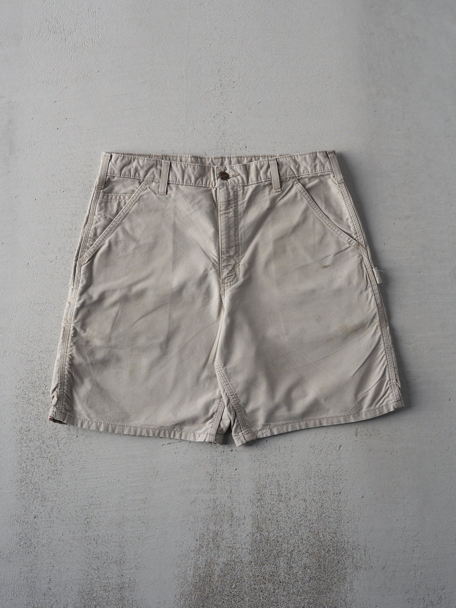 Vintage Y2K Beige Carhartt Carpenter Shorts (34x8) - Image 2