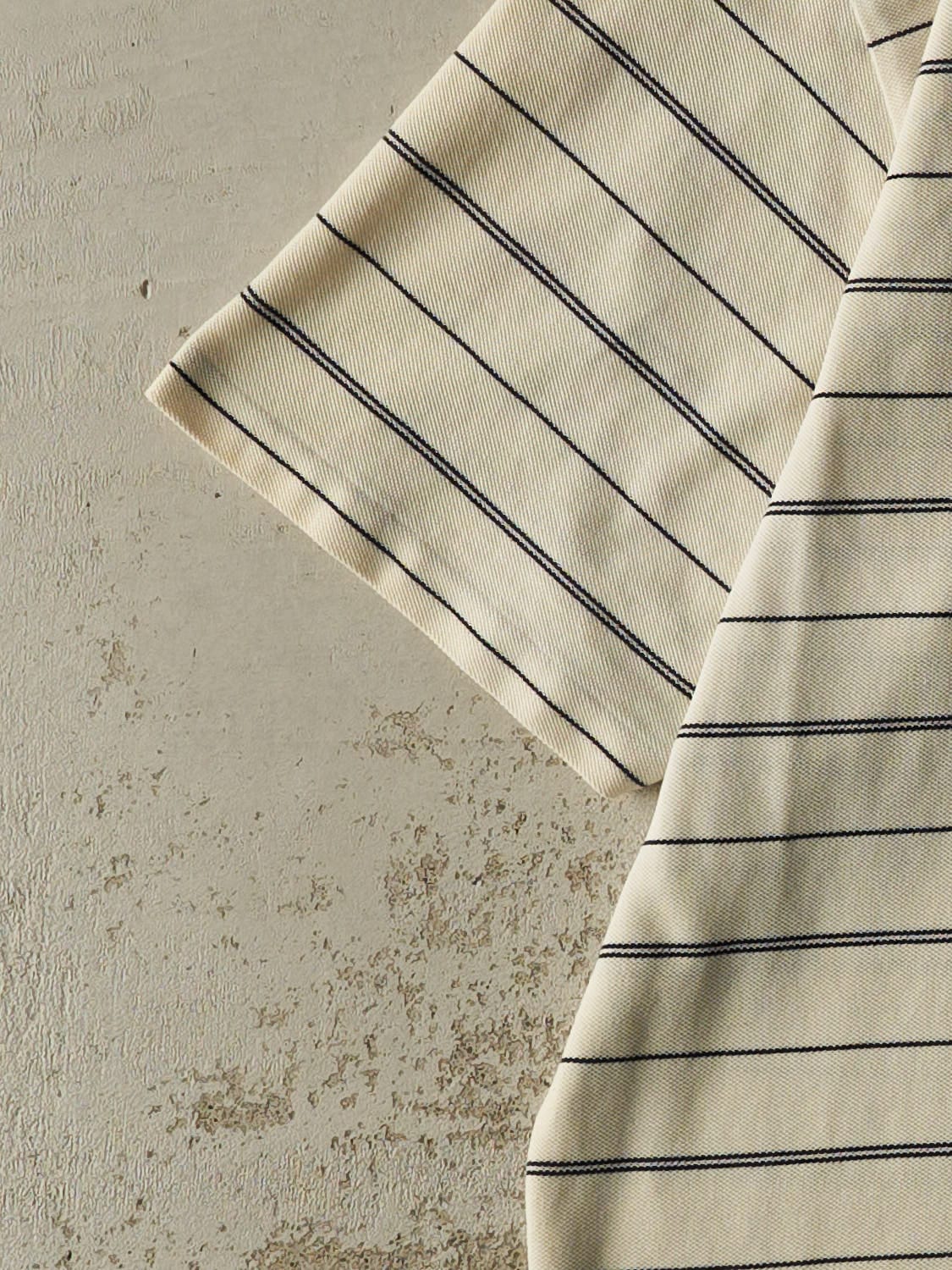 Vintage Y2K Beige Polo Quarter Button Tee (XL/XXL) - Image 3