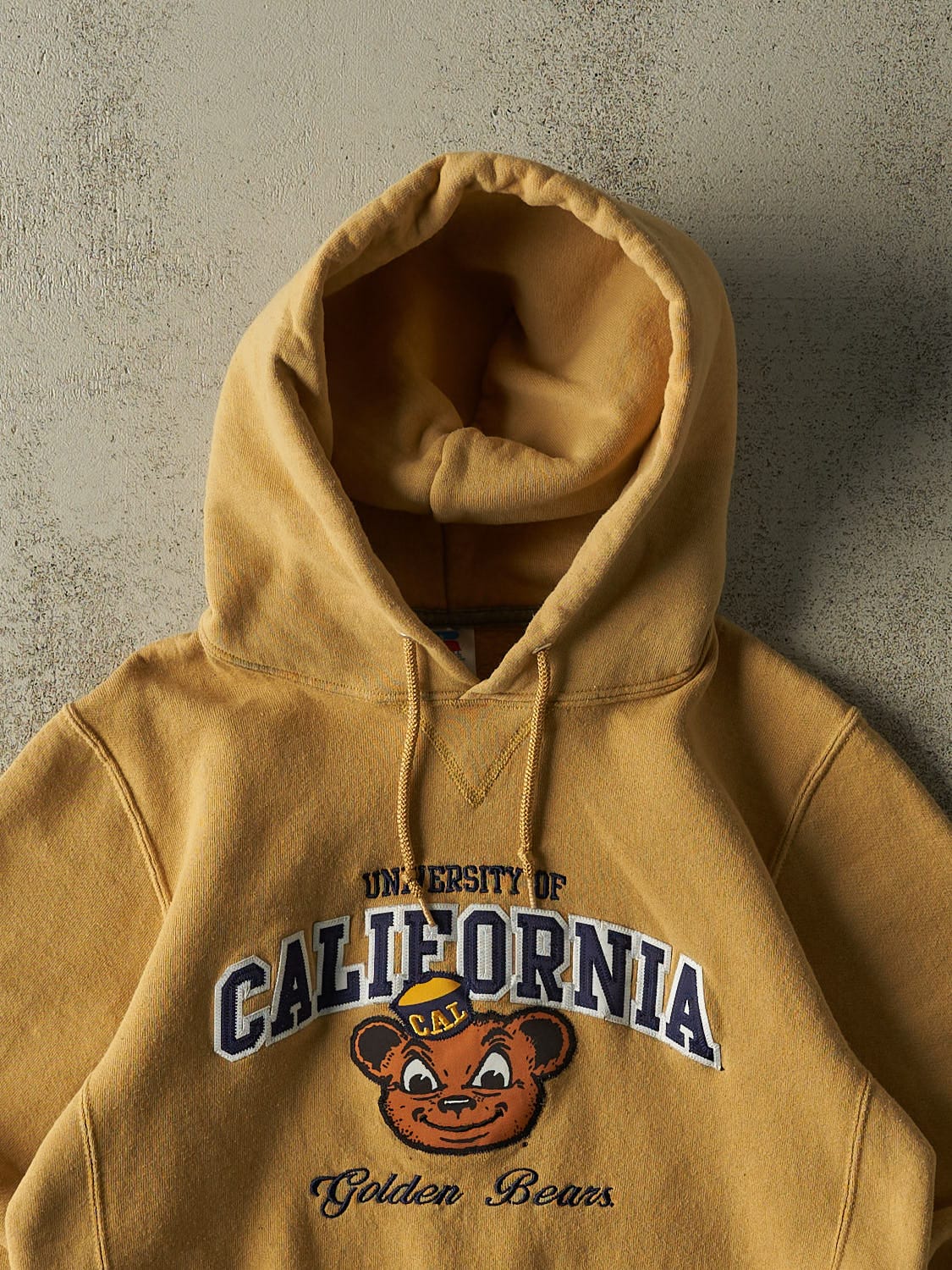 Vintage Y2K Beige Russell Athletic University of California Golden Bears Hoodie (S) - Image 2