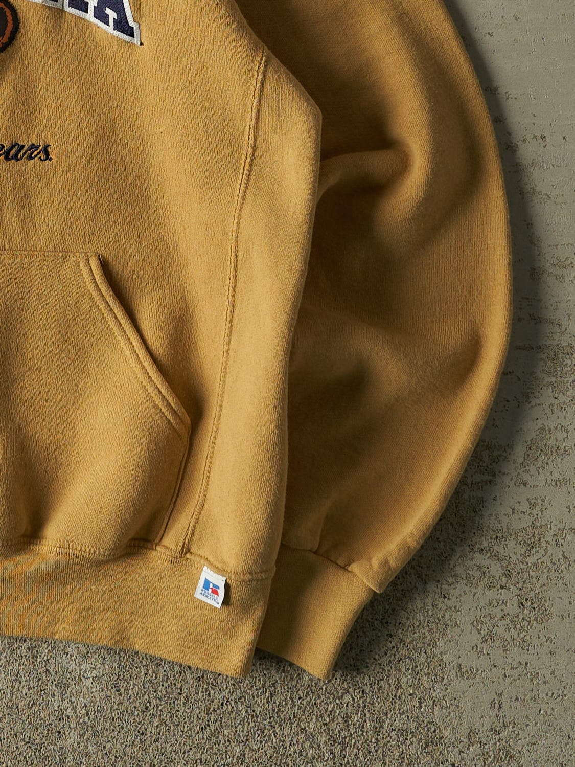 Vintage Y2K Beige Russell Athletic University of California Golden Bears Hoodie (S) - Image 3