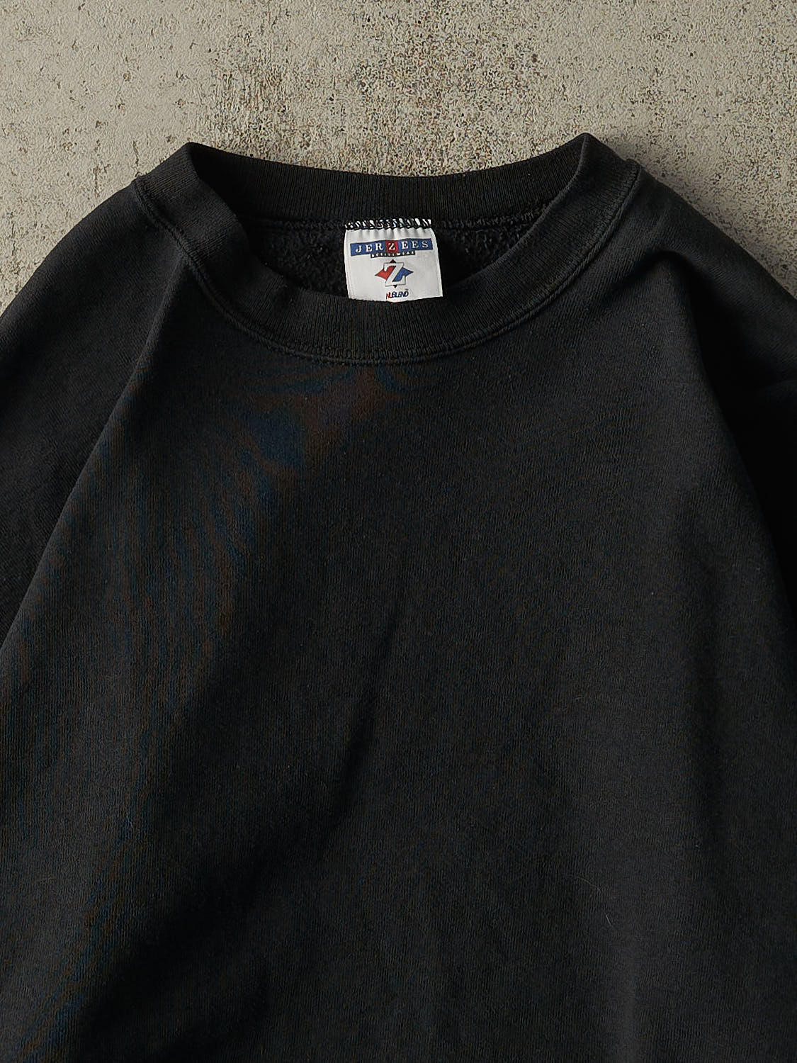 Vintage Y2K Black Blank Crewneck (M/L) - Image 2