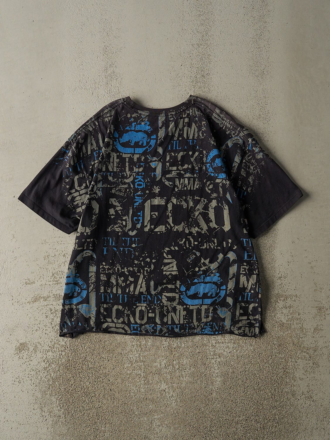 Vintage Y2K Black & Blue Ecko AOP Tee (M/L) - Image 2