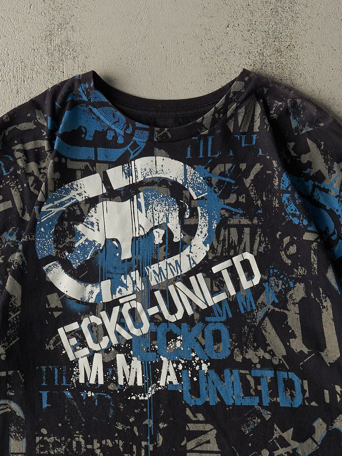 Vintage Y2K Black & Blue Ecko AOP Tee (M/L) - Image 3
